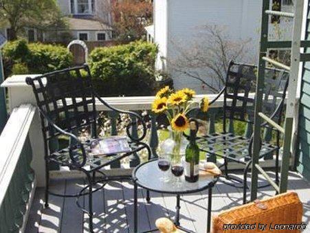 Sarah Kendall House Bed & Breakfast Newport Room photo